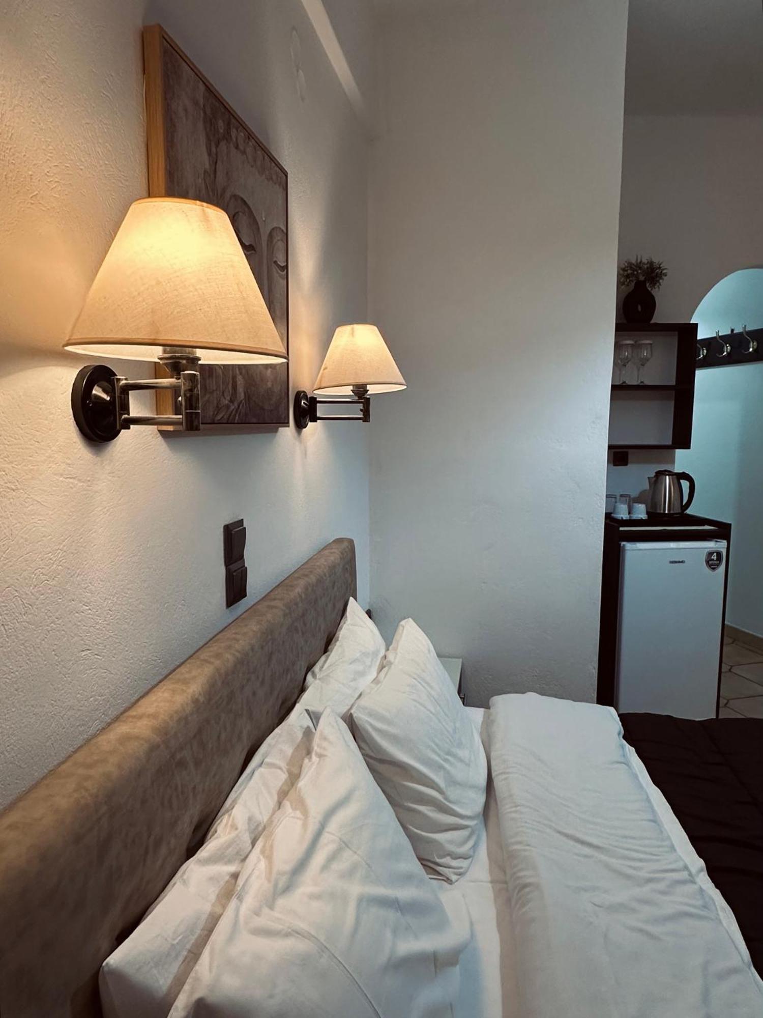 Studios Souropanis Kamena Vourla Bagian luar foto